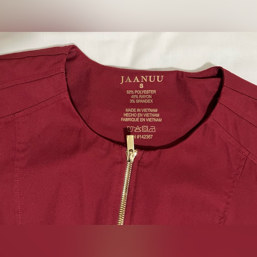 Jaanuu Womens Small Top Maroon